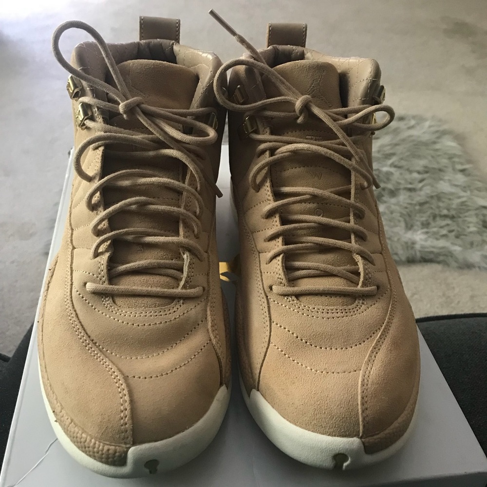 Air Jordan 12 Retro